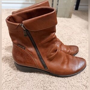 Mephisto Tan Leather Ankle Boots
